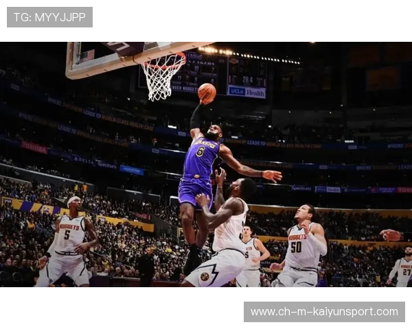 湖人队在关键战役中取胜，士气旺盛，湖人出战