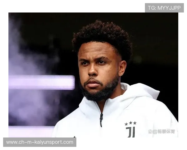 尤文后场逼抢完成回收，麦肯尼迅速插上得分